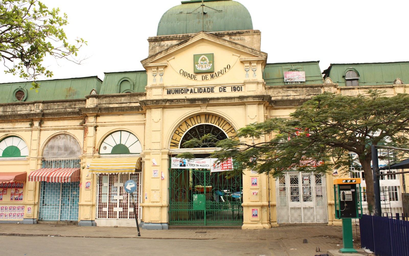 The 1901 Mercado Municipal in Maputo, dome and iron roof above arched shopfronts
